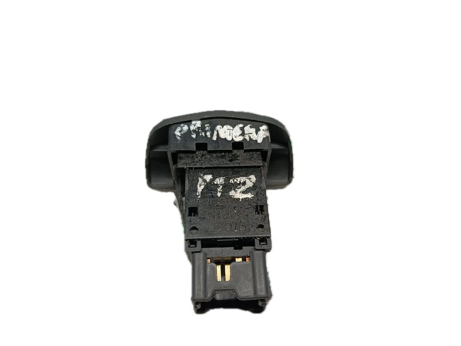 Botão / interruptor 4 piscas NISSAN Primera Sedan (P12)