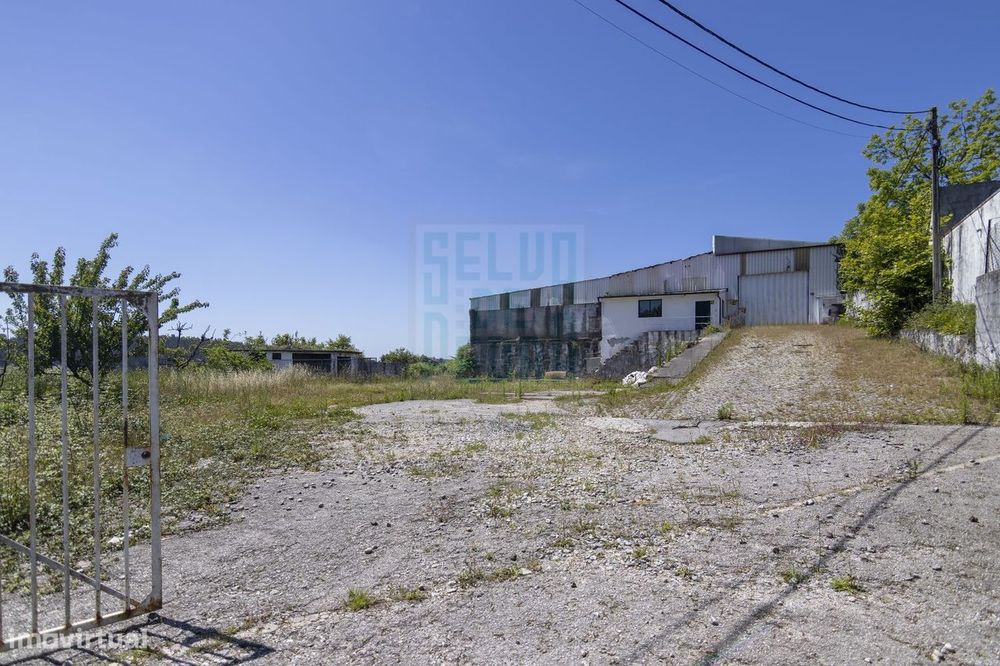 Armazém em Paços de Ferreira