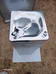 Bebedouro de água elétrico NOVO 
Ideal para ter água fresquinha e trat