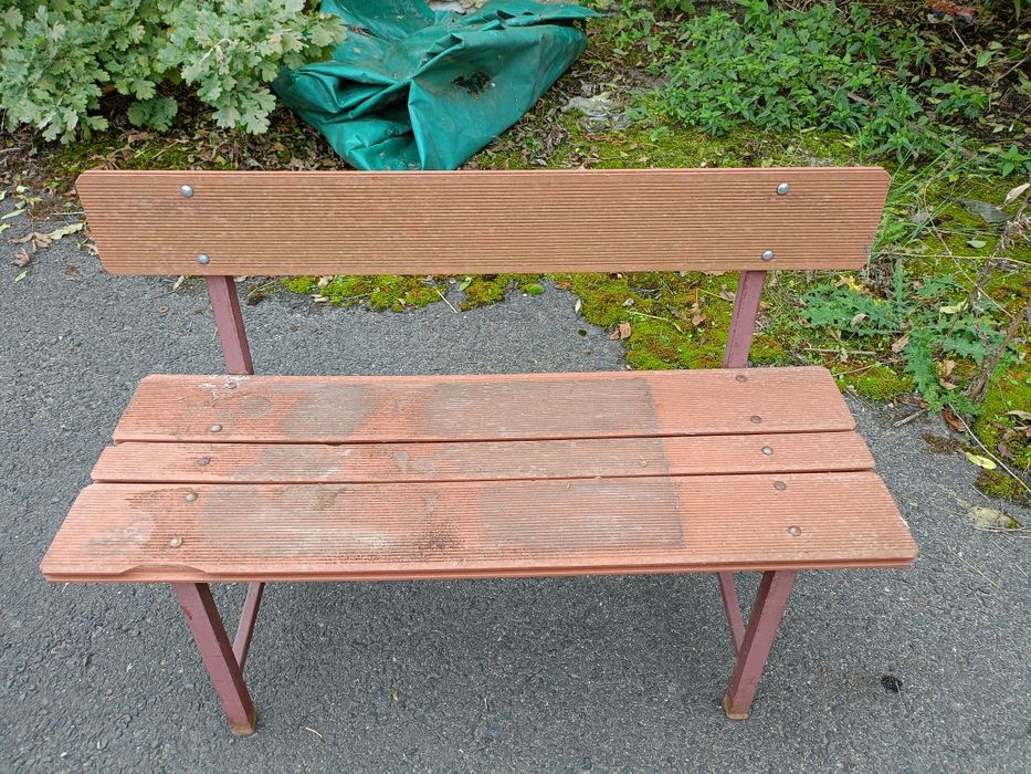 Ławeczka na grób, cmentarz