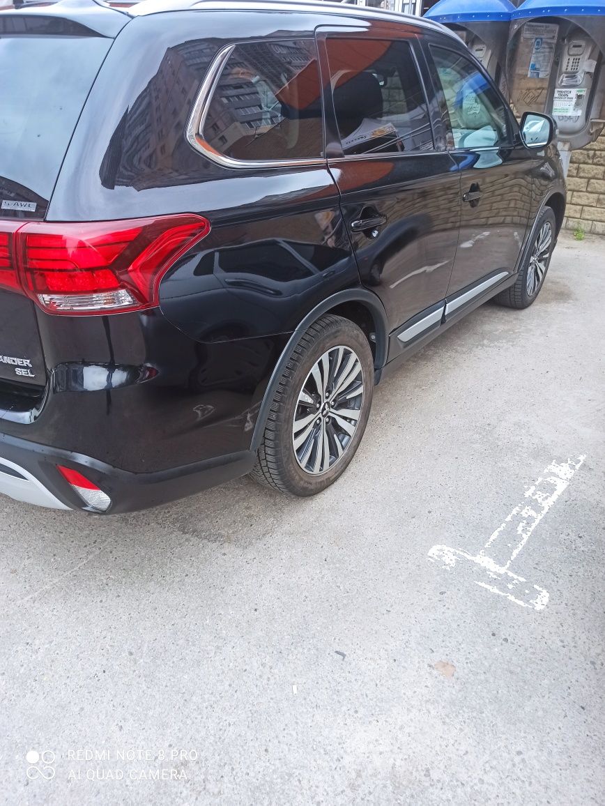 Продам Mitsubishi Outlander 2019г.