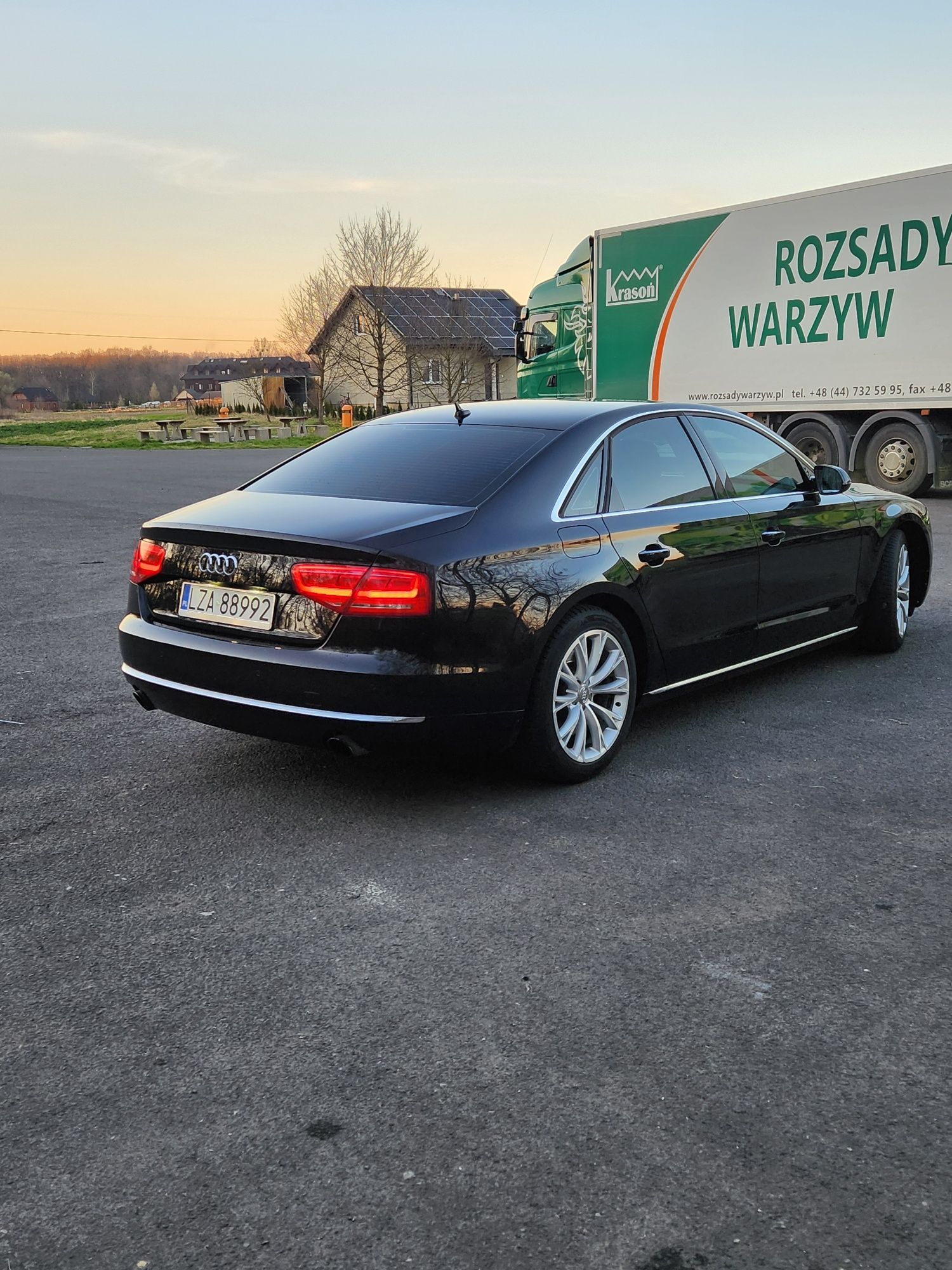 AUDI A8 D4 4.0 TFSI Dociagi Aktywny wydech Noktowizor Aktywny tempomat
