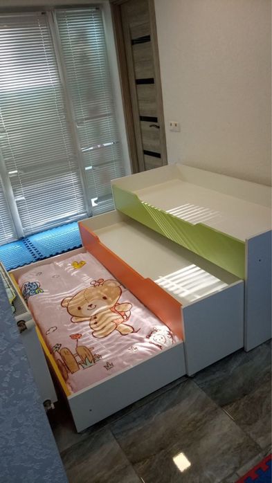 Детская выдвижная кровать (3 спальных места) в идеальном состоянии!