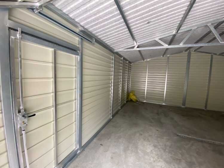 Garaż blaszany Premium 6x5,8 Brama 1.90 z automatyką