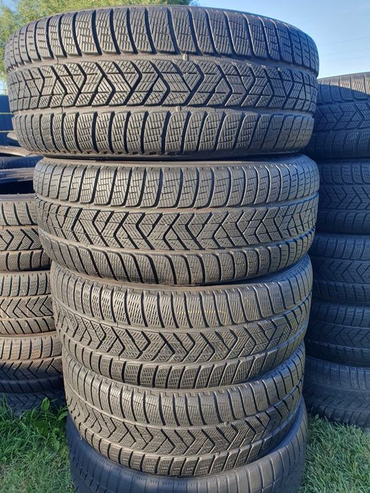 A21# Opony uzywane zimowe 235/55/19" Pirelli