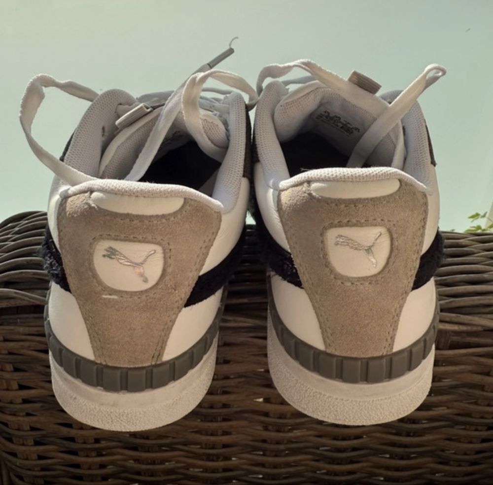 Sapatilhas Puma branco, cinza e preto
