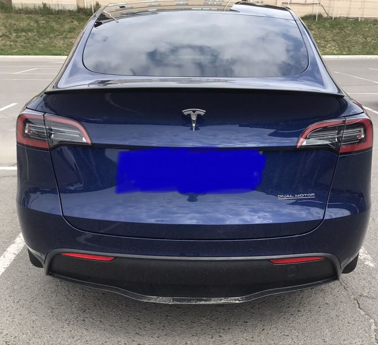 Оренда авто тесла У 21 р.