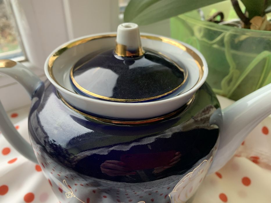 Чайник большой. Кобальт, позолота