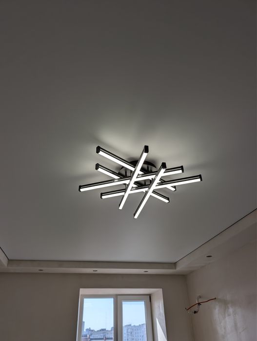 Натяжні стелі під ключ, світлові лінії, парящі потолки Вінниця Дзвони!