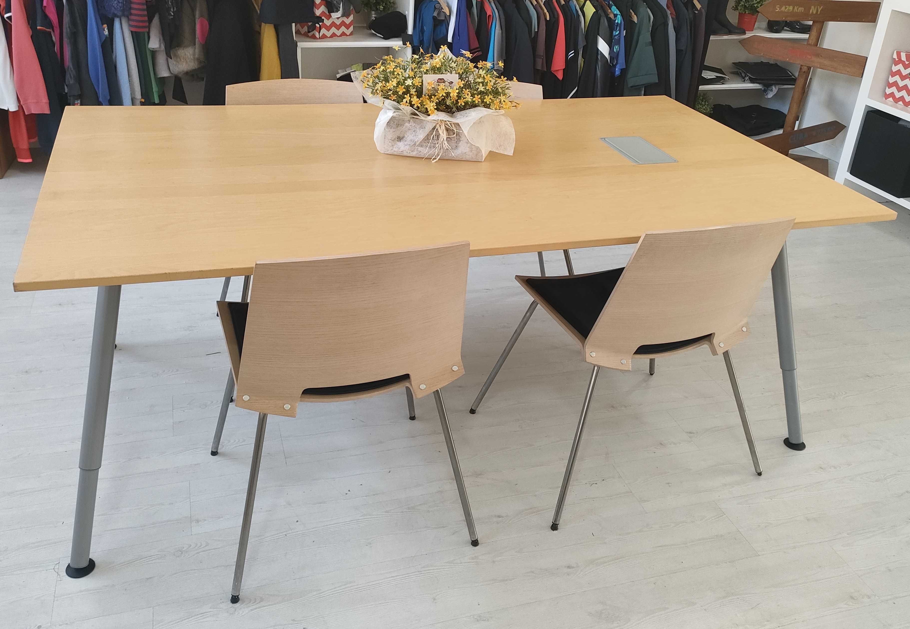 Cadeiras para mesa reuniões