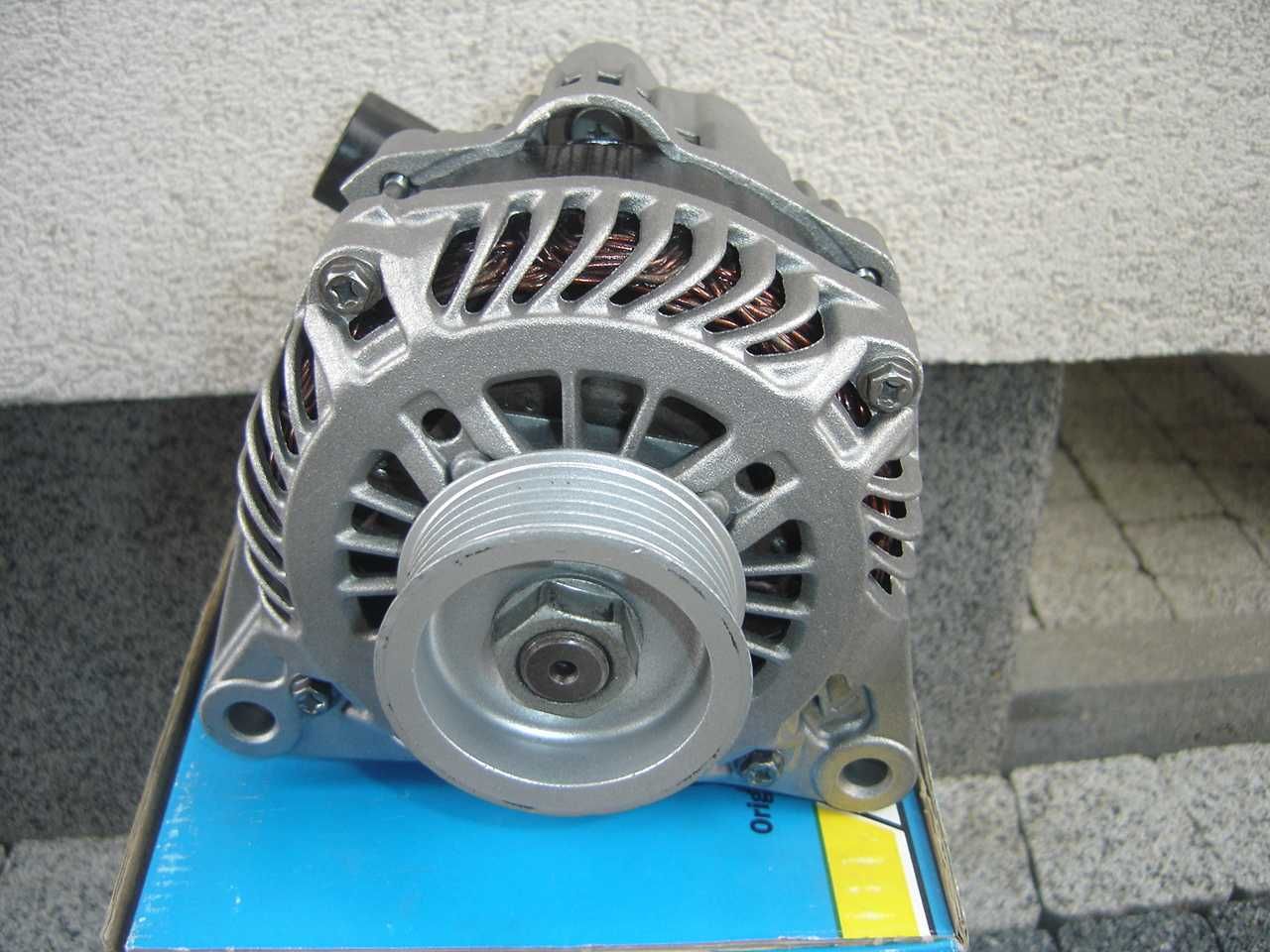 Alternator Citroen C3 C4 C5 C8 Peugeot 307 308 Expert 407 807 po 2005r