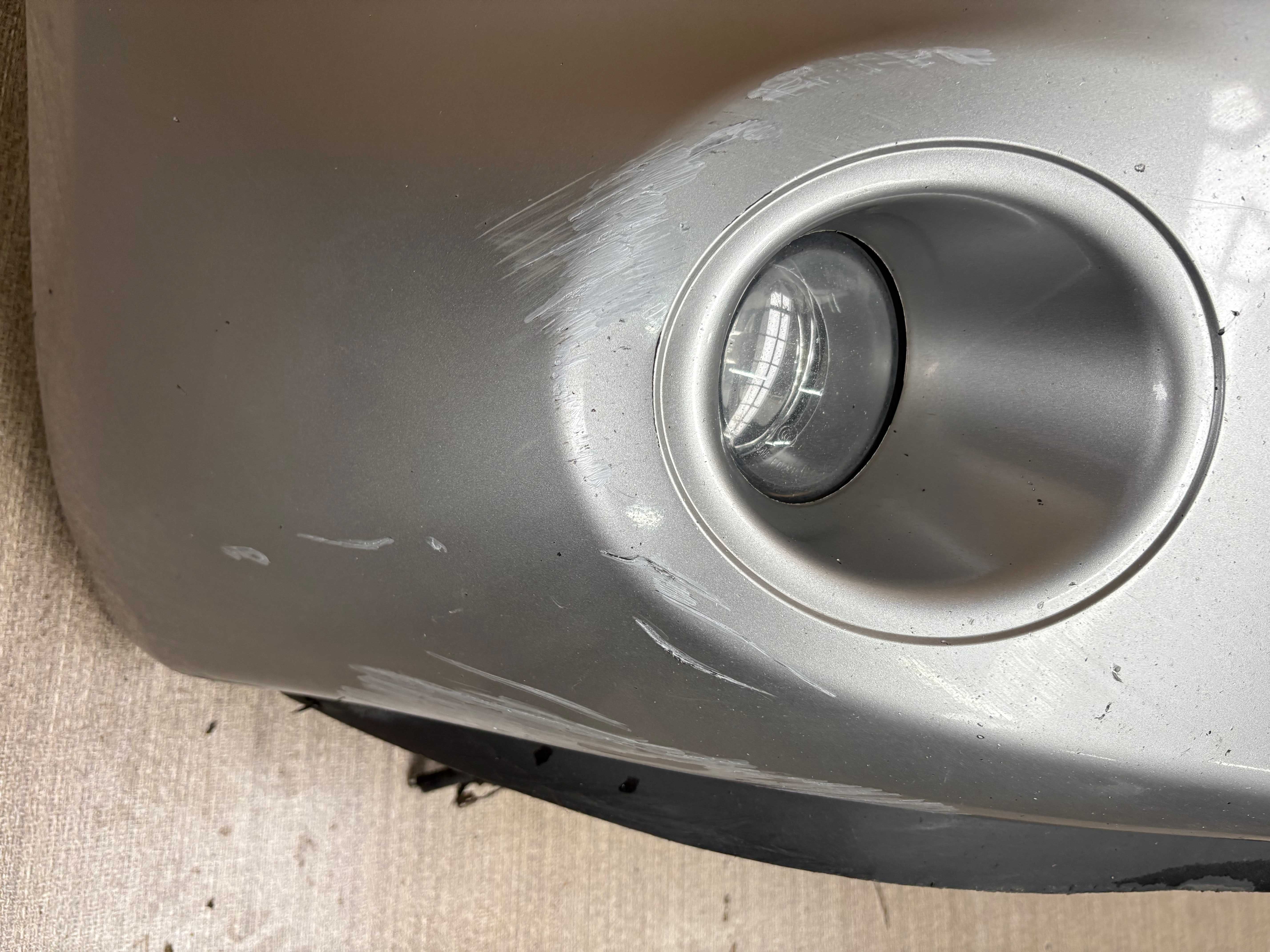 Zderzak przedni nissan note lift kolor kyo