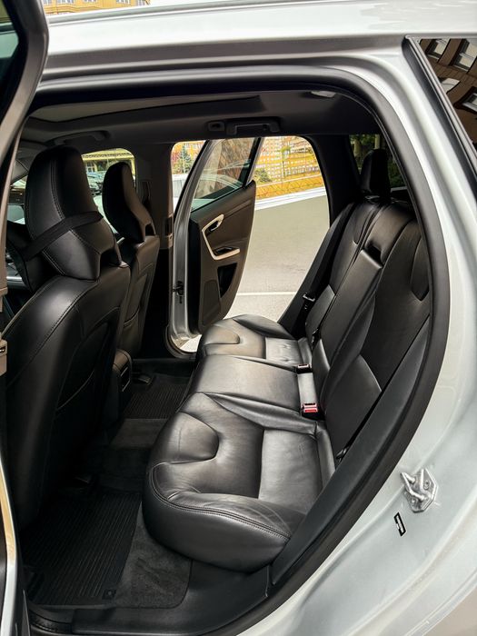 Volvo XC60 2015 року