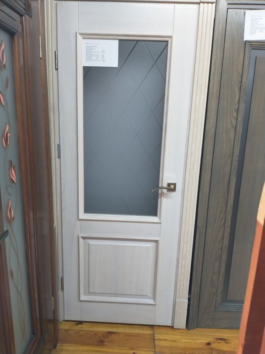 Акція, Двері дубові з масиву дуба,  сосни, виробник   вул Зелена, 51.