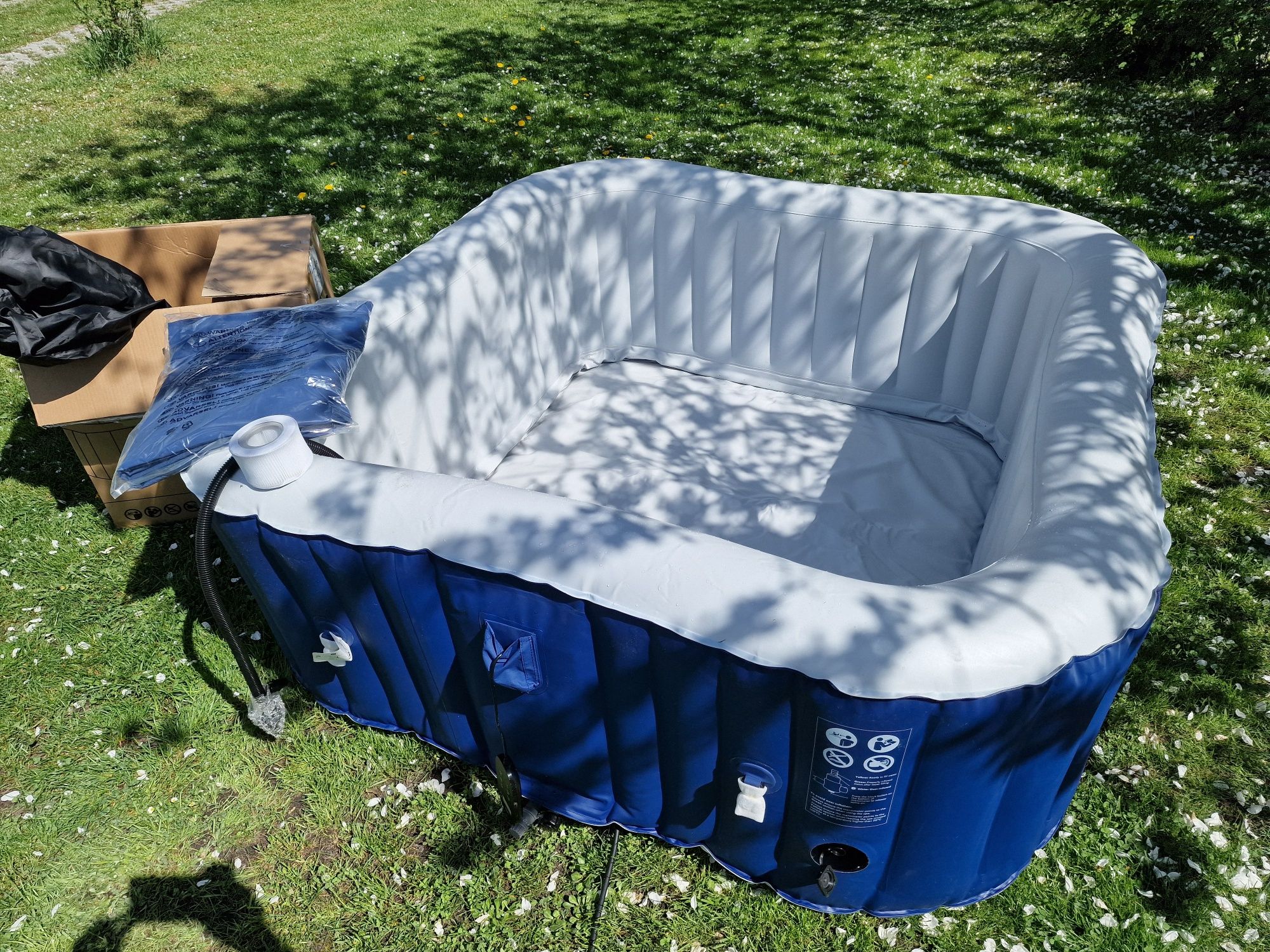 Jacuzzi ogrodowe spa 4 osobowe Mspa Lite kwadrat