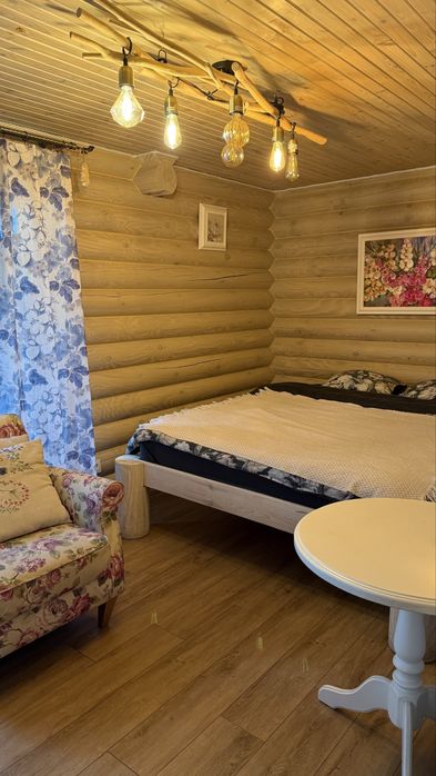 Подобова оренда будинку Зруб з банькою  та чаном