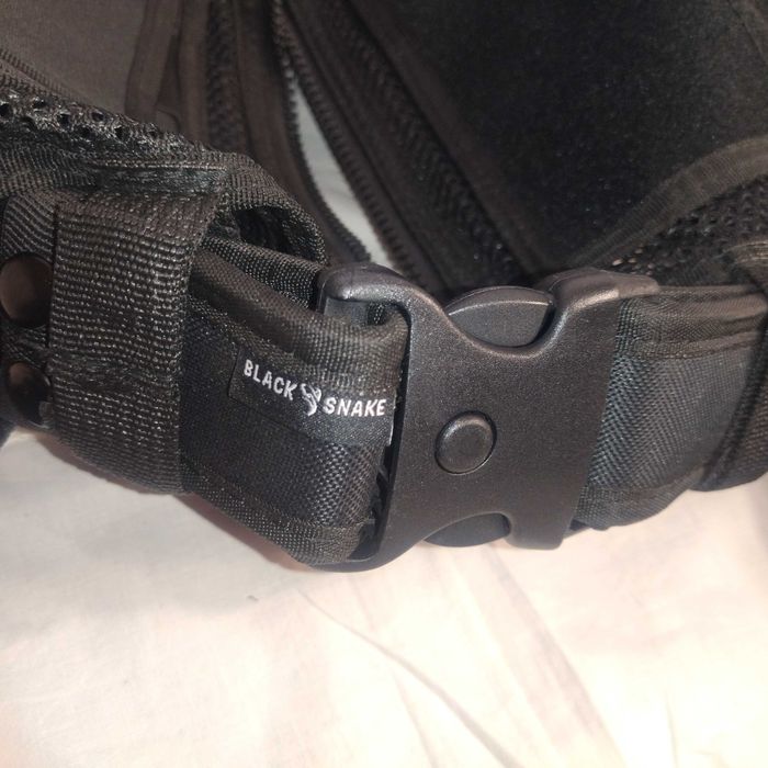 Жилет багатофункціональний тактичний з ременем та кобурами на стегно