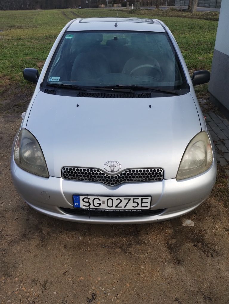 Toyota Yaris uszkodzona - do negocjacji