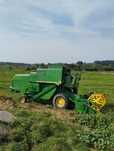 John Deere 945   .