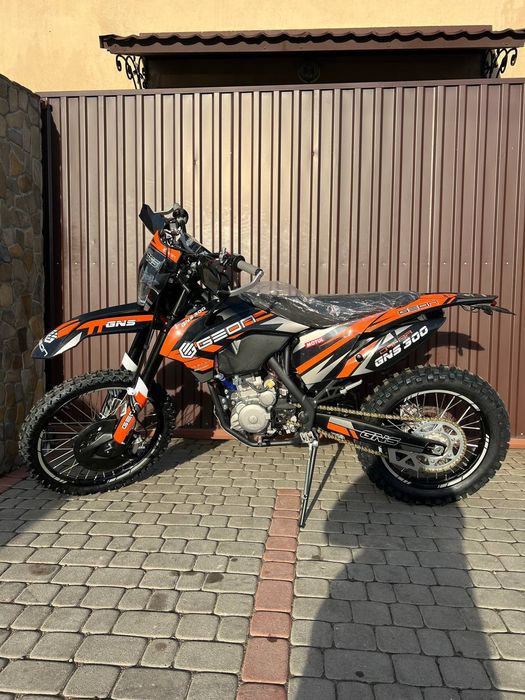 Мотоцикл Geon Dakar GNC 300
