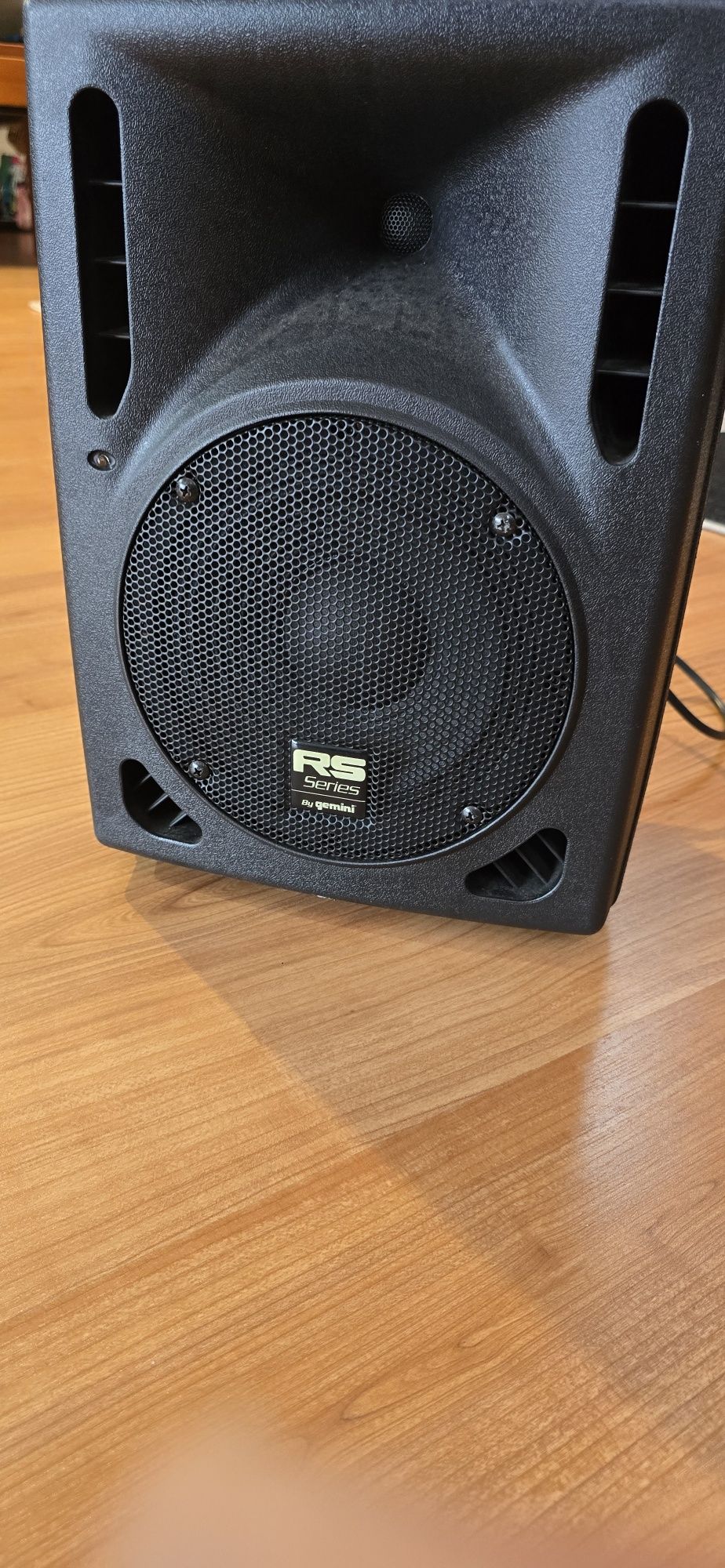 Colunas amplificadas Gemini RS 480 séries 8" amplificadas