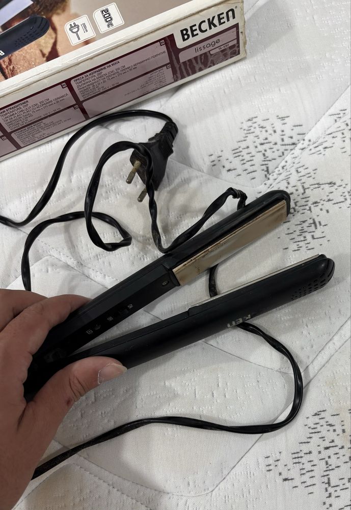 Máquina de esticar o cabelo Becken Preta