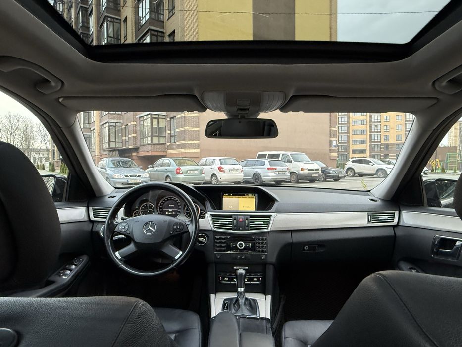 Mercedes-Benz w212  e200 cdi