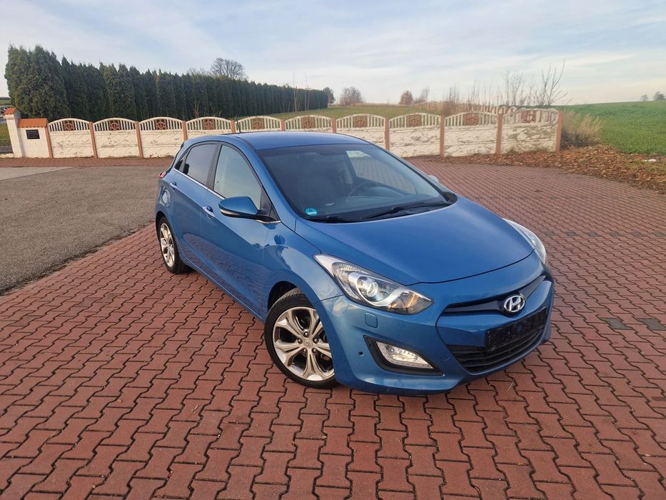 Hyundai I30 1.6_135KM_Kamera_Keyless_Xenon_LED_Navi_Alu17