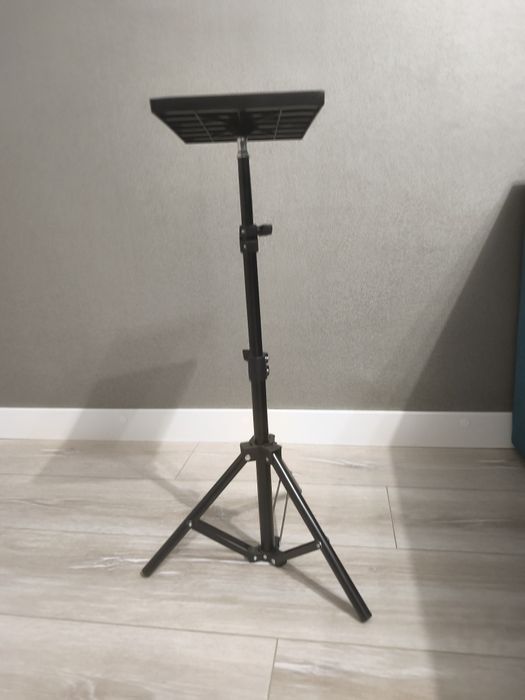 Подставка для проектора