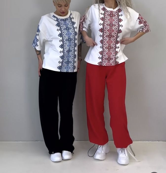 Червоні Штани палаццо та Футболка Вишиванка
