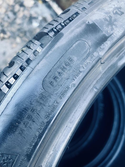 235 35 20 Michelin Pa4 85%