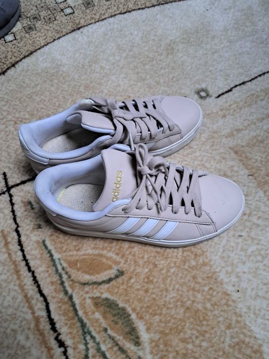 Взуття бу, дешево