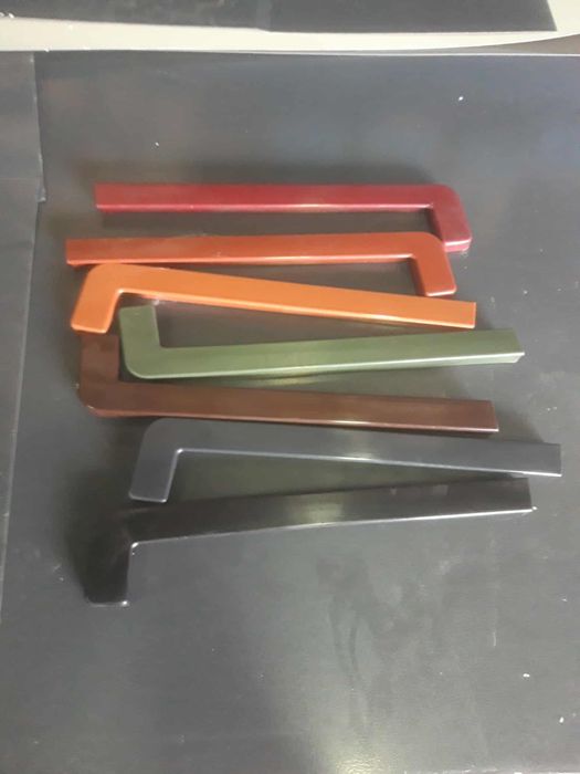 Parapety obrobki blaszane  , giecie blachy dachowej na wymiar