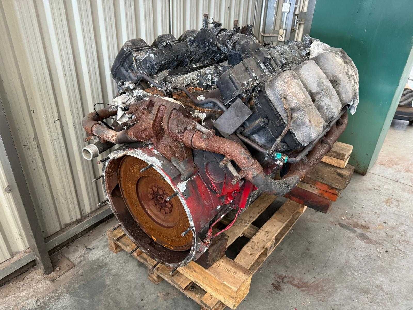 Rama i Silnik Scania V8 R560