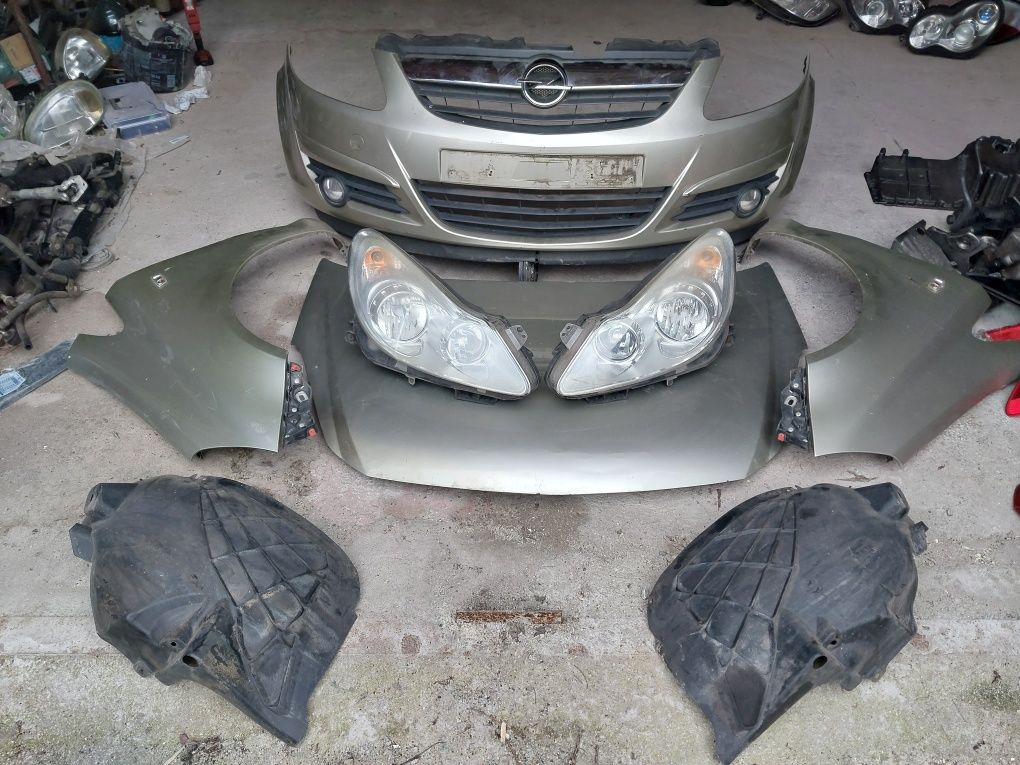 Opel corsa D Z 40M przód lampa maska błotnik zderzak nadkole prawy