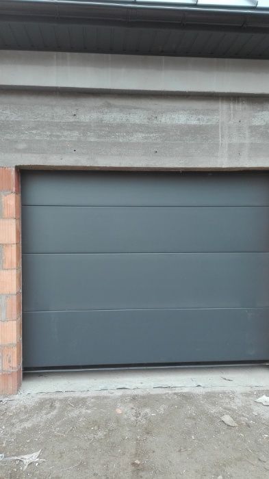 Brama garażowa segmentowa przemysłowa Prosto od Producenta KROSPA