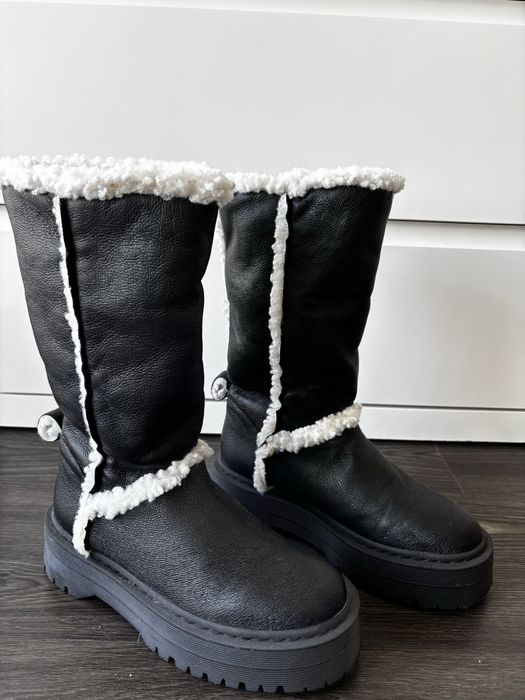 Зимові чоботи Armani Exchange