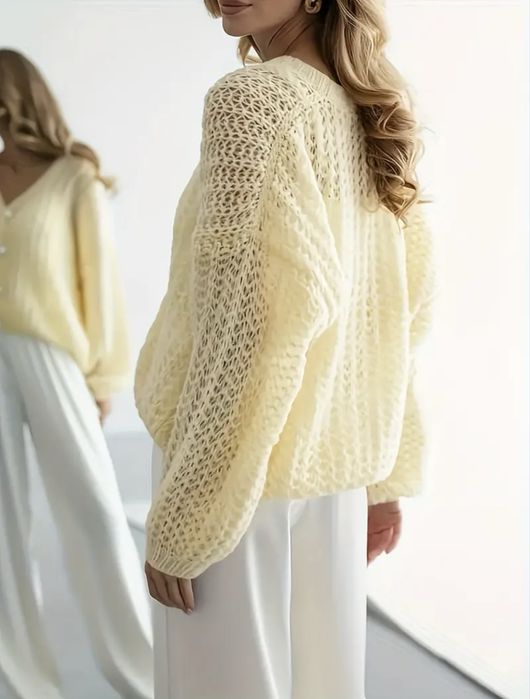 Жіночий елегантний светр