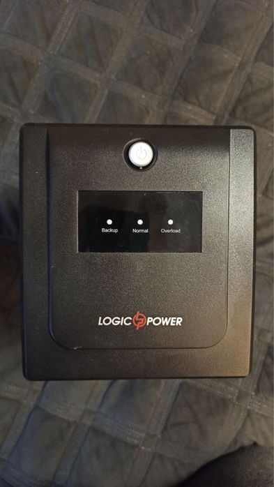 ДБЖ LogicPower LPM U1400VA-P (LP10394) джерело безперебійного живлення