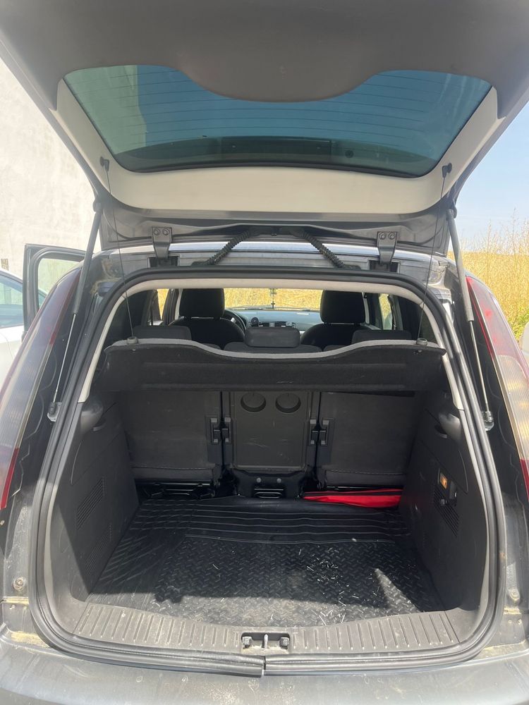 Ford C-Max 2004