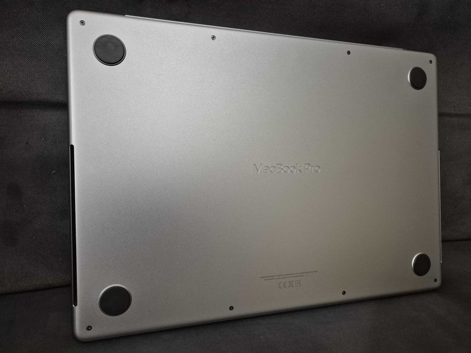 MacBook Pro M1 - 14" - 2021 - 16GB RAM - 1TB SSD