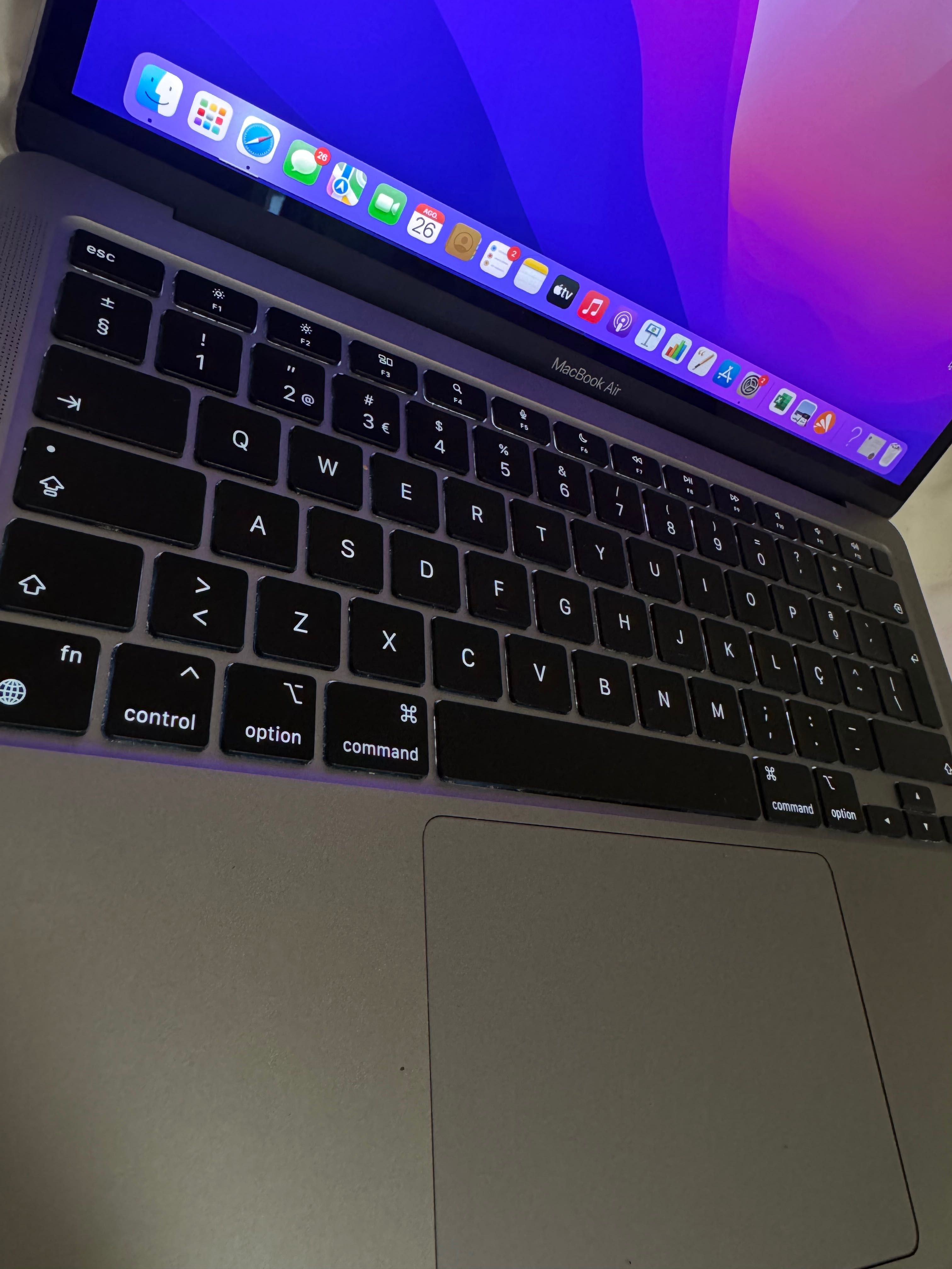 MacBook Air [M1,2020] + capa