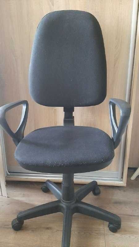 Офисное кресло, офисный стул, стул на колесиках, компьютерный стул