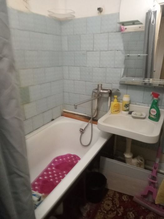 Здам 2х-кімнатну квартиру в районі Червоної гори