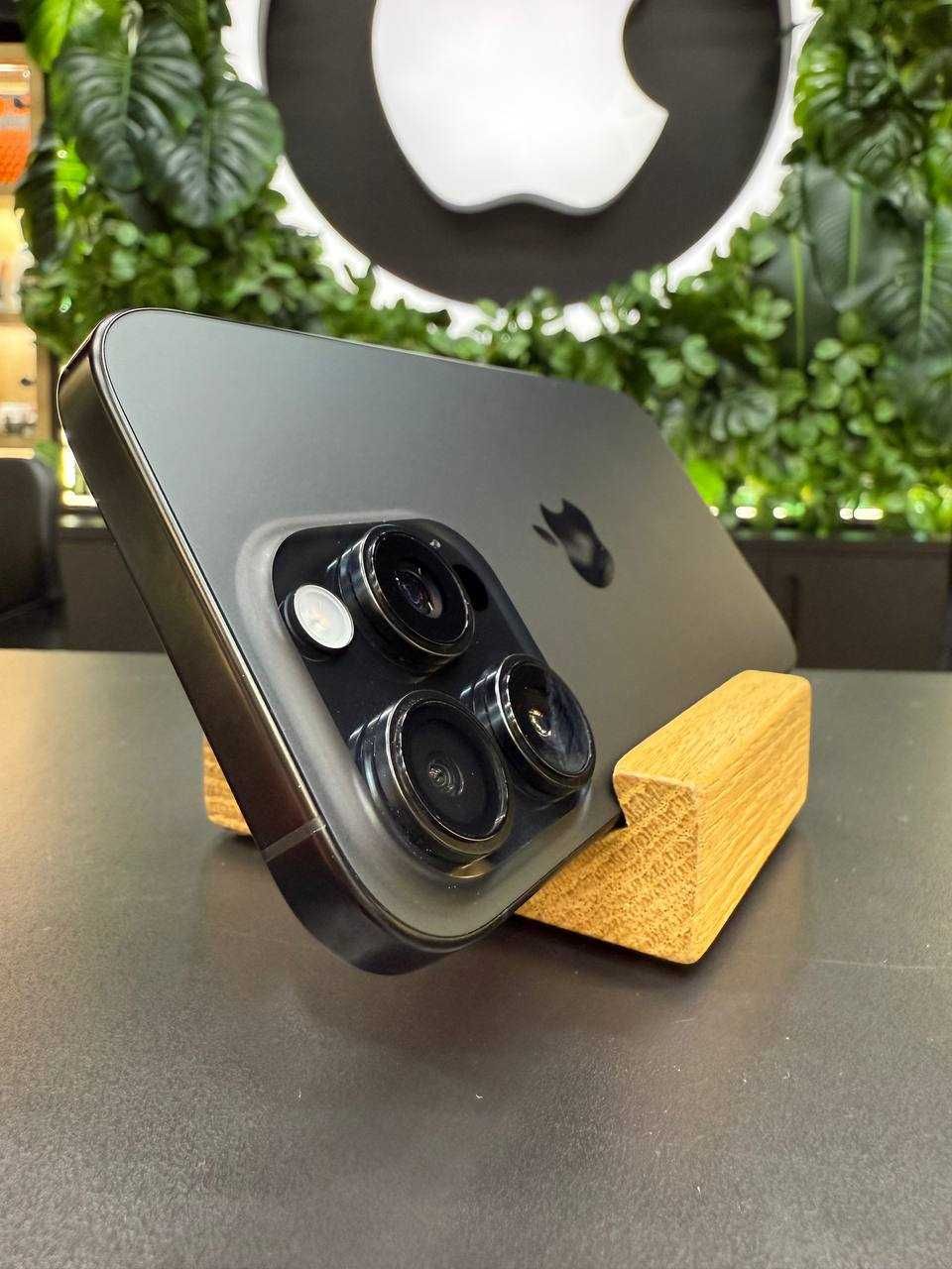 б/у 16 Pro 512 Black Titanium