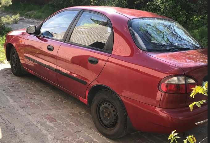 Продам машину DAEWOO LANOS