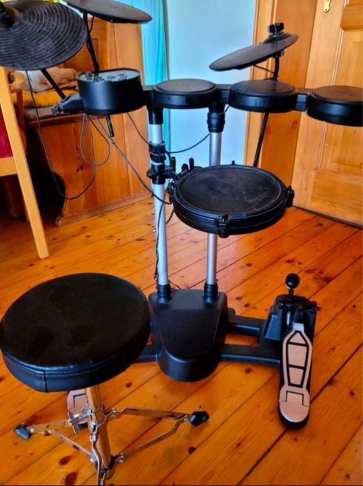 Електронна ударна установка E-Drum Set + стілець і педалі