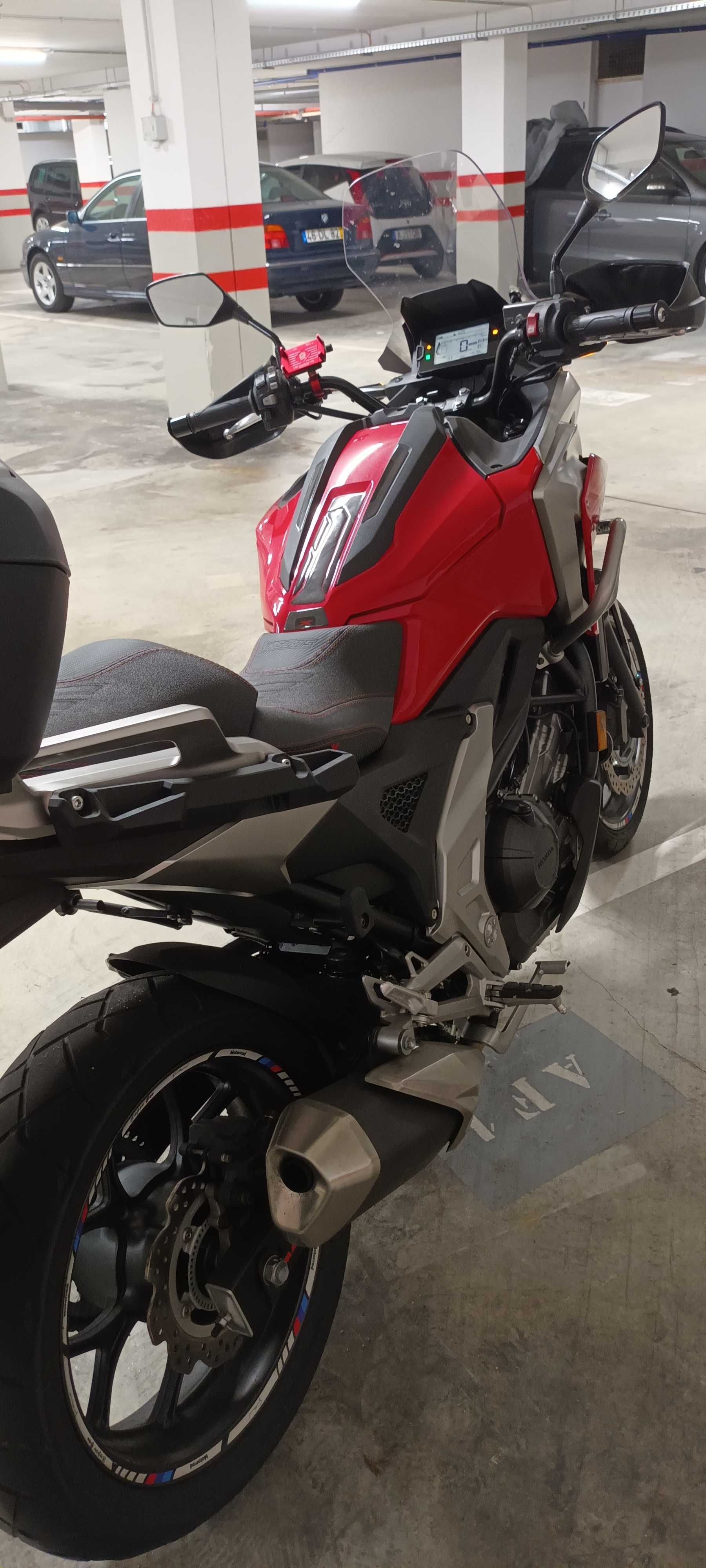 Vendo nc750x  como nova