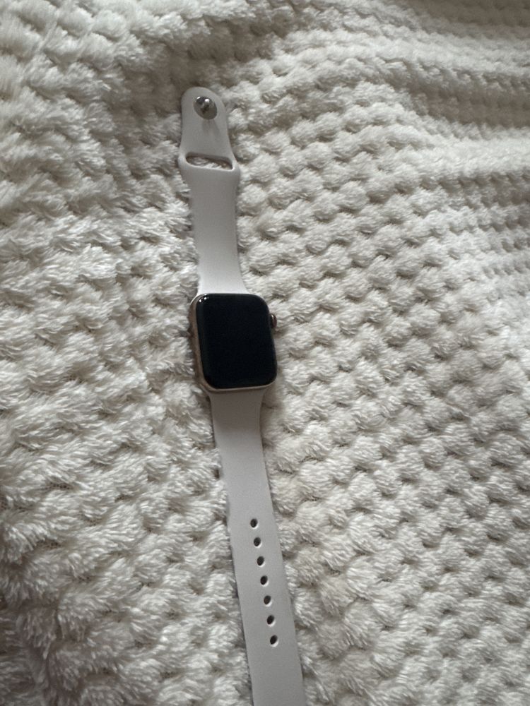 Sprzedam apple watch serries 4