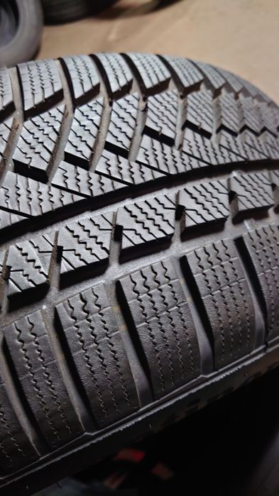 Пара зимних шин резина Continental Winter Contact TS850P 235/55 r17